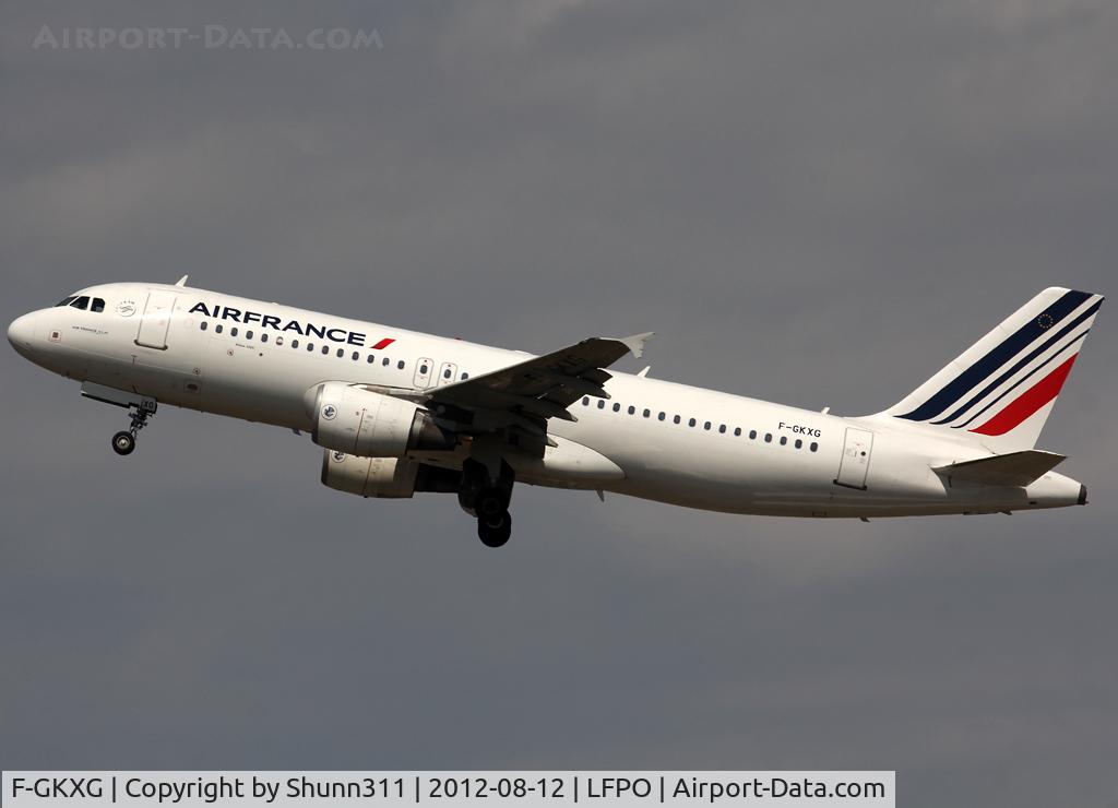 F-GKXG, 2002 Airbus A320-214 C/N 1894, Taking off from rwy 24