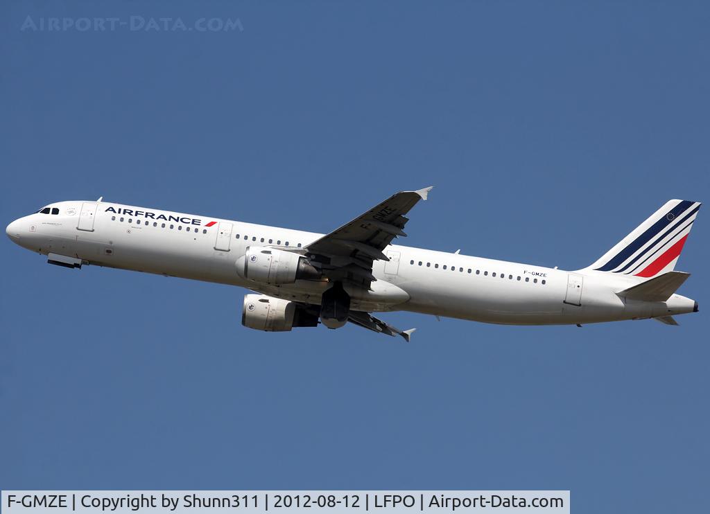 F-GMZE, 1995 Airbus A321-111 C/N 544, Taking off from rwy 24