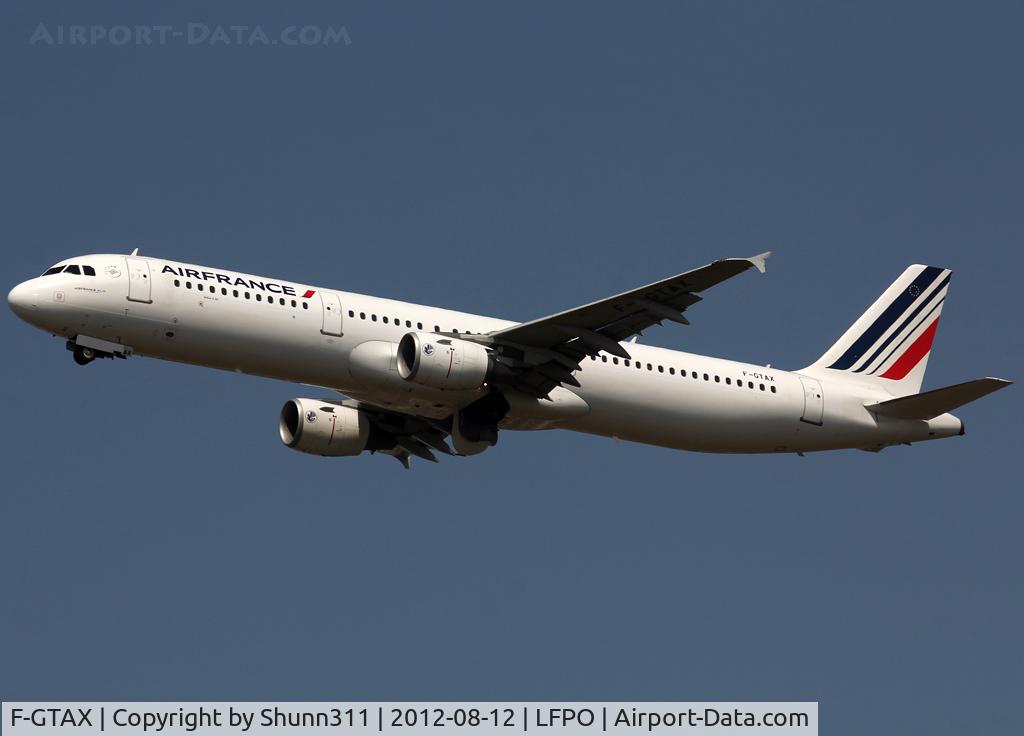 F-GTAX, 2009 Airbus A321-212 C/N 3930, Taking off from rwy 24