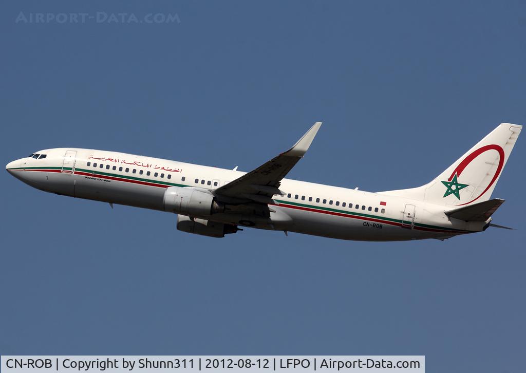 CN-ROB, 2005 Boeing 737-8B6 C/N 33060, Taking off from rwy 24