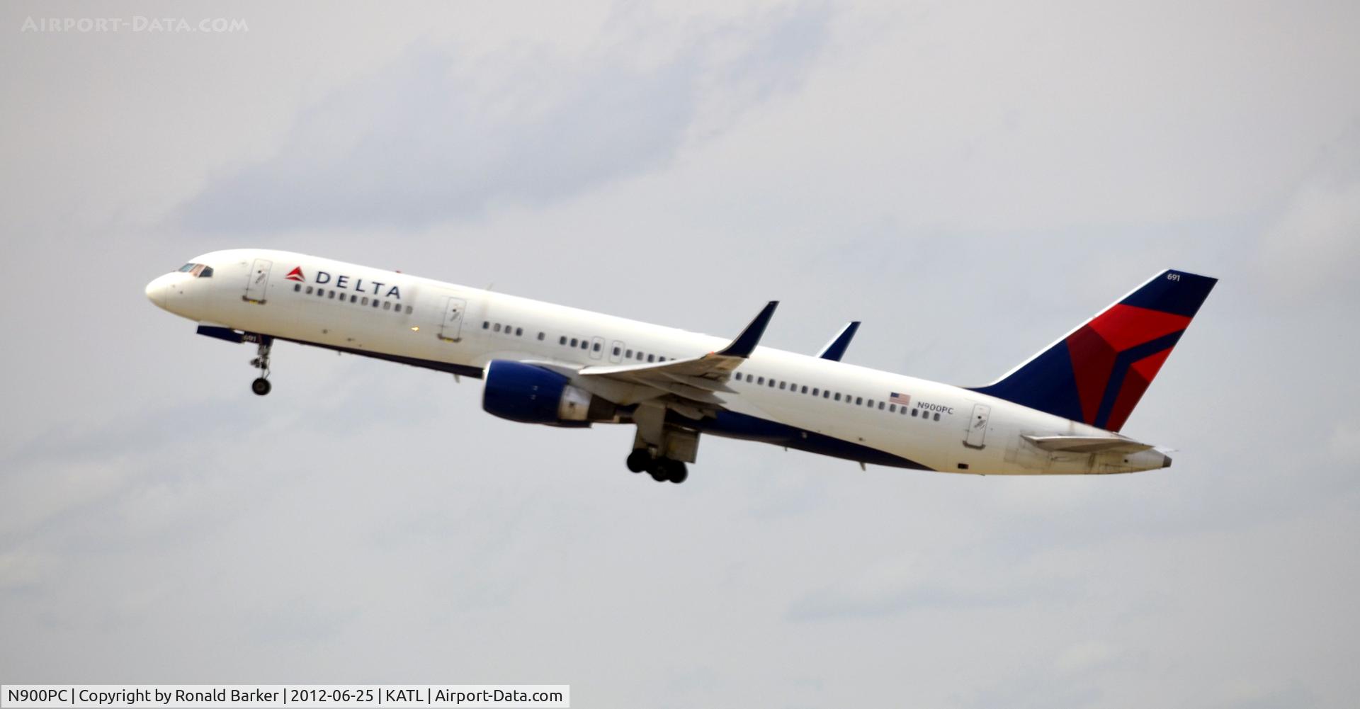 N900PC, 1997 Boeing 757-26D C/N 28446, Atlanta