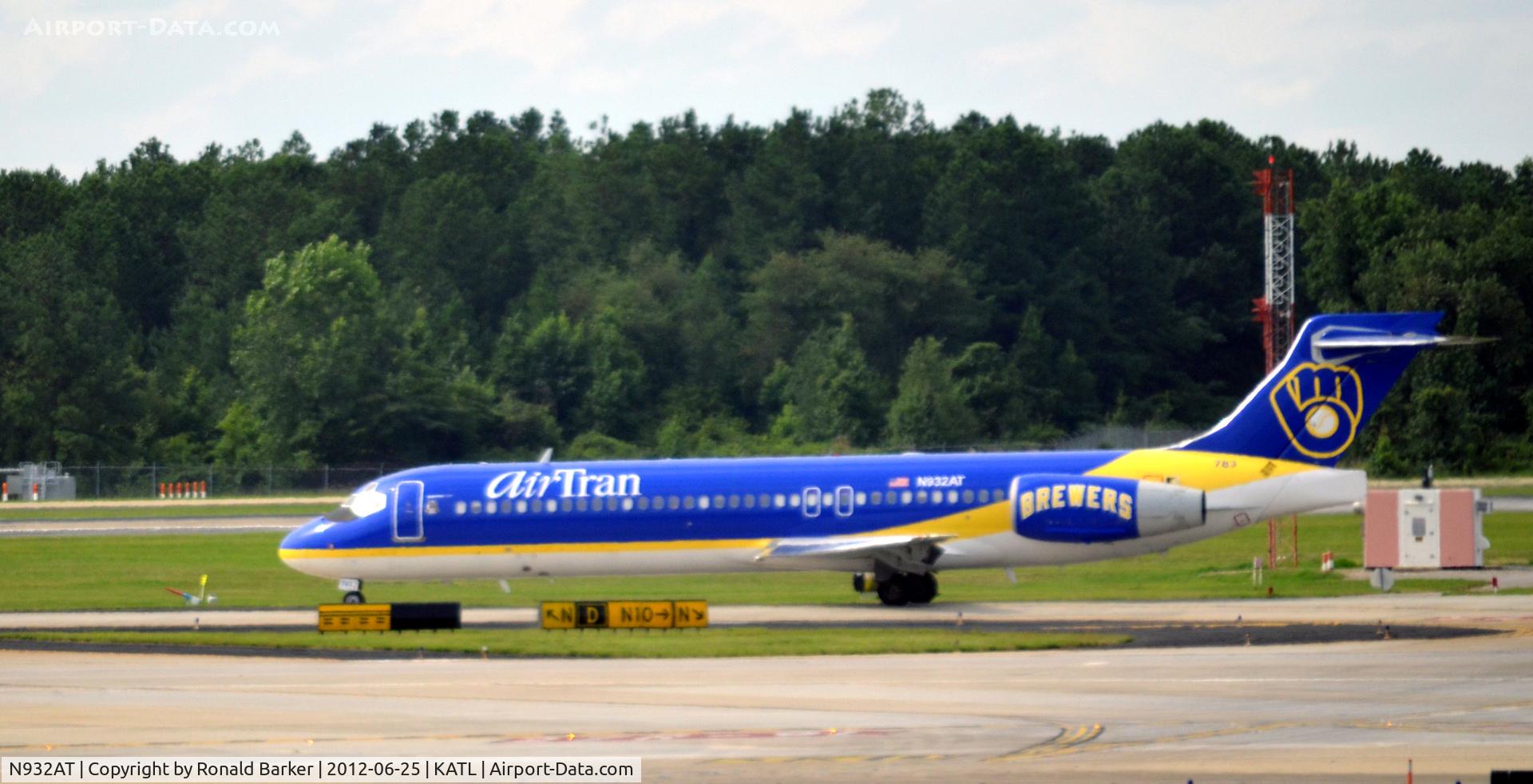 N932AT, 2000 Boeing 717-200 C/N 55073, Atlanta
