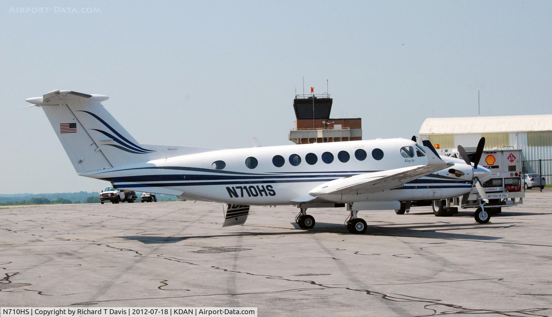 N710HS, 1997 Raytheon Aircraft Company B300 C/N FL-181, 1997 Raytheon B300 in Danville Va.
