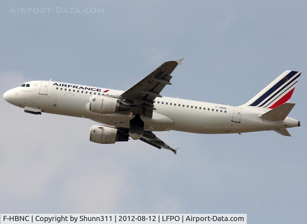 F-HBNC, 2010 Airbus A320-214 C/N 4601, Taking off from rwy 24