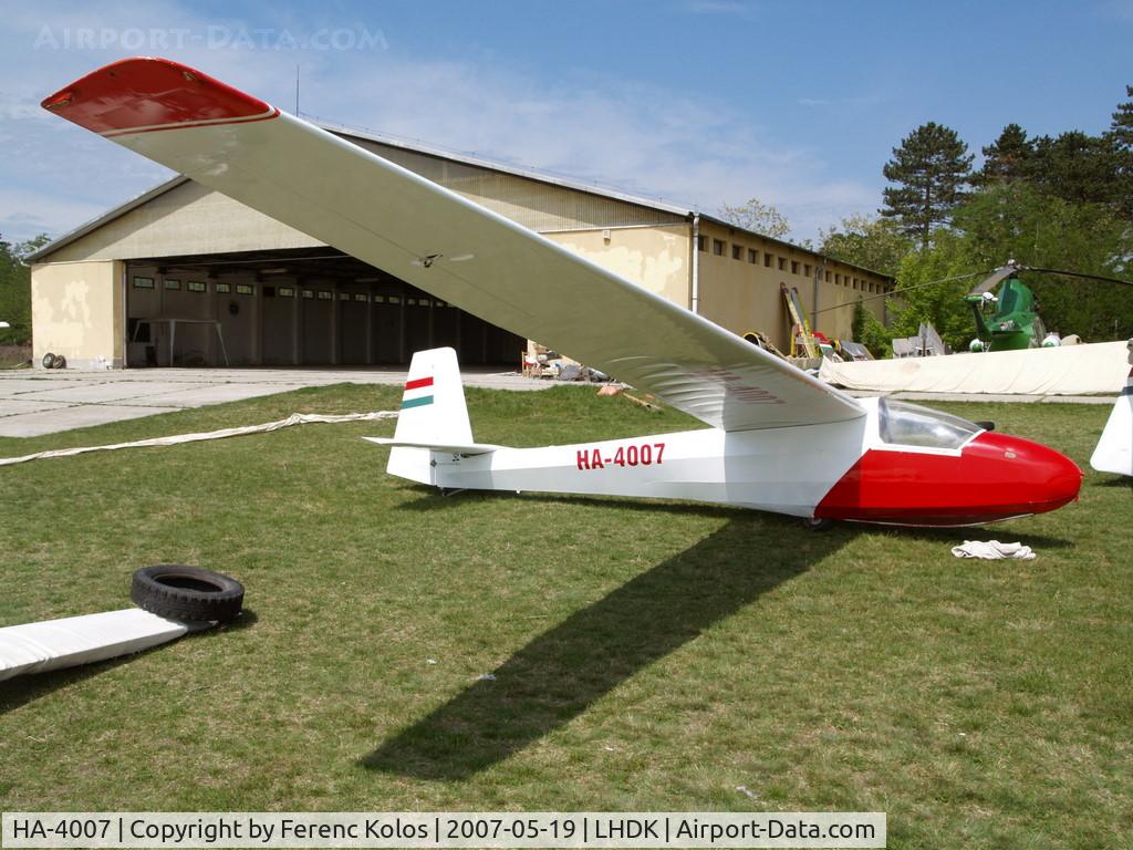 HA-4007, Schleicher K-8B C/N 8569, Dunakeszi