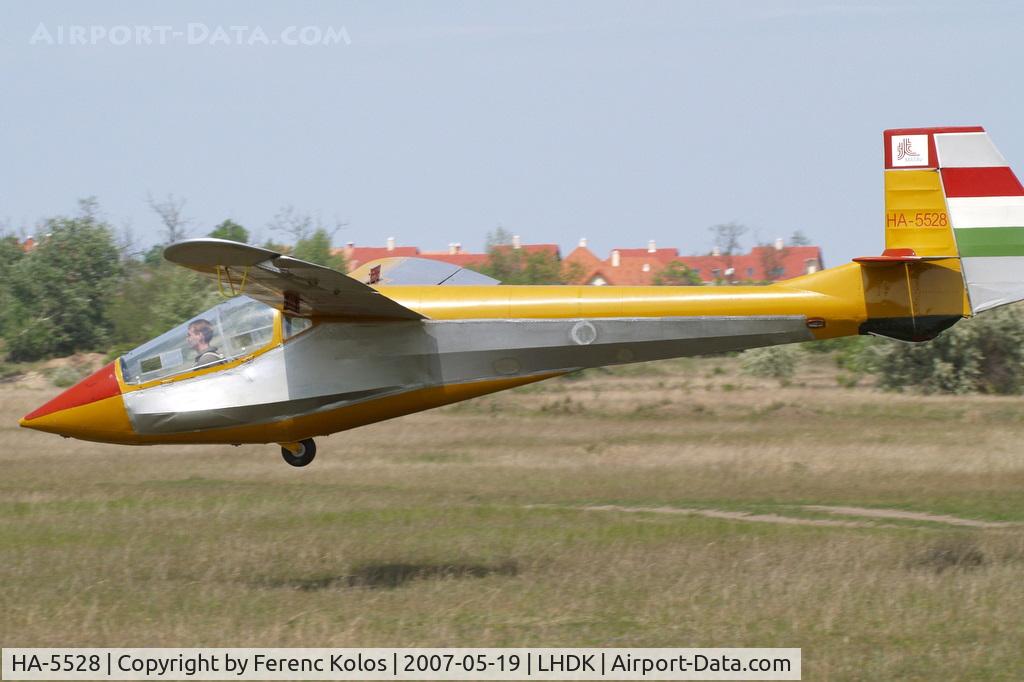 HA-5528, 1985 Rubik R-26SU Góbé 82 C/N AA800044, Dunakeszi