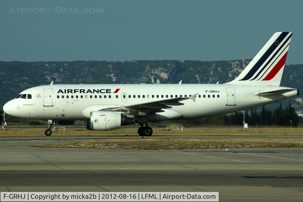 F-GRHJ, 2000 Airbus A319-111 C/N 1176, Taxiing. Scrapped in april 2022.