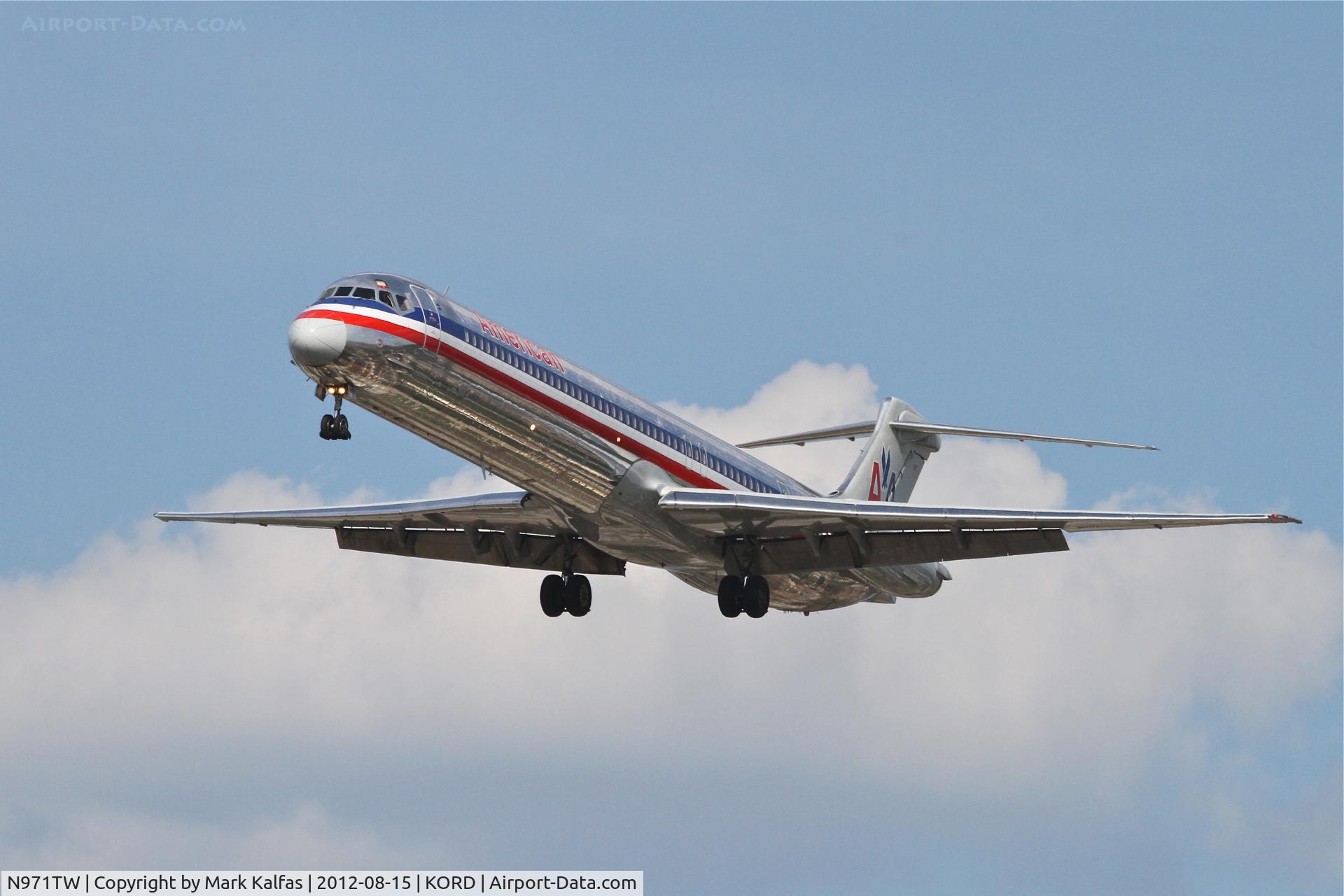 N971TW, 1999 McDonnell Douglas MD-83 (DC-9-83) C/N 53621, American Airlines Mcdonnell Douglas DC-9-83, AAL2354 arriving from Dallas/DFW on RWY 28 at KORD.
