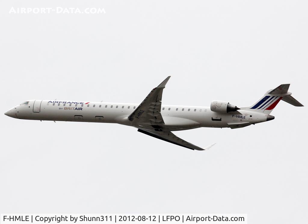F-HMLE, 2010 Bombardier CRJ-1000EL NG (CL-600-2E25) C/N 19009, Taking off from rwy 24