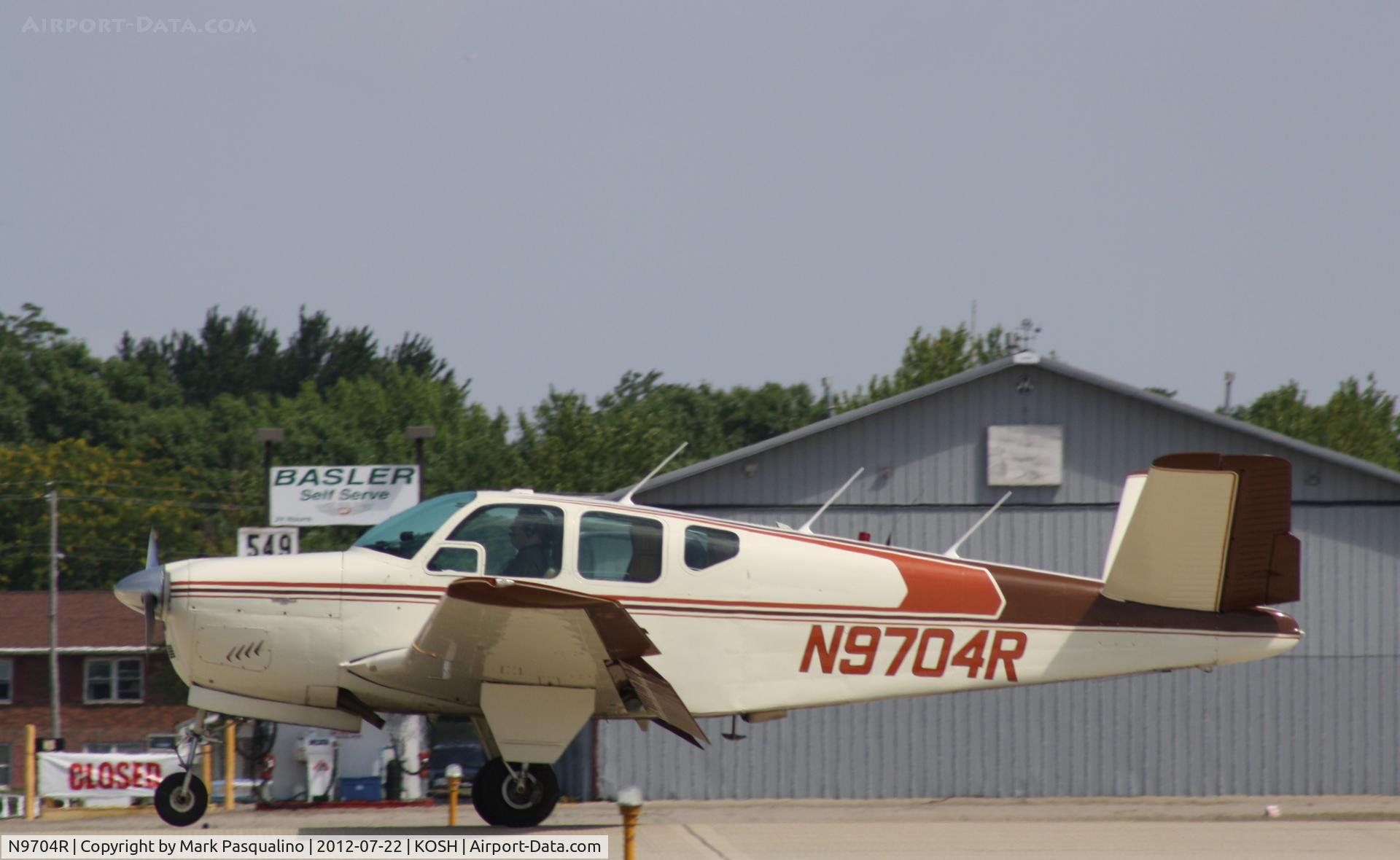 N9704R, 1959 Beech M35 Bonanza C/N D-6262, Beech M35
