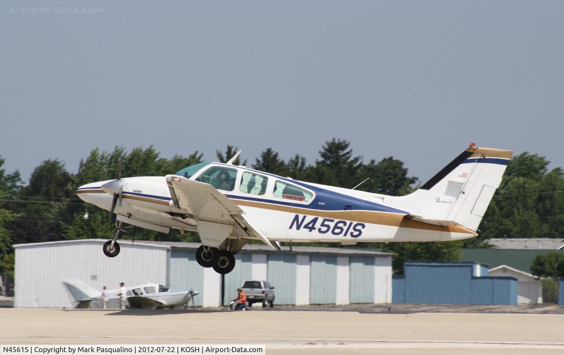 N4561S, 1975 Beech 95-B55 (T42A) Baron C/N TC-1897, Beech B55
