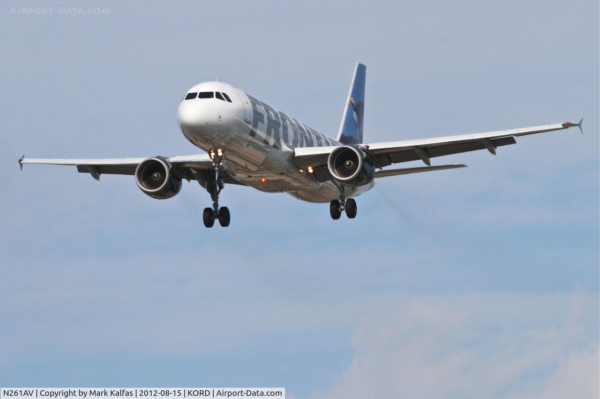 N261AV, 2001 Airbus A320-214 C/N 1615, Frontier Airlines Airbus A320-214, FFT8545 arriving from Cancun Int'l/MMUN, RWY 28 approach KORD.