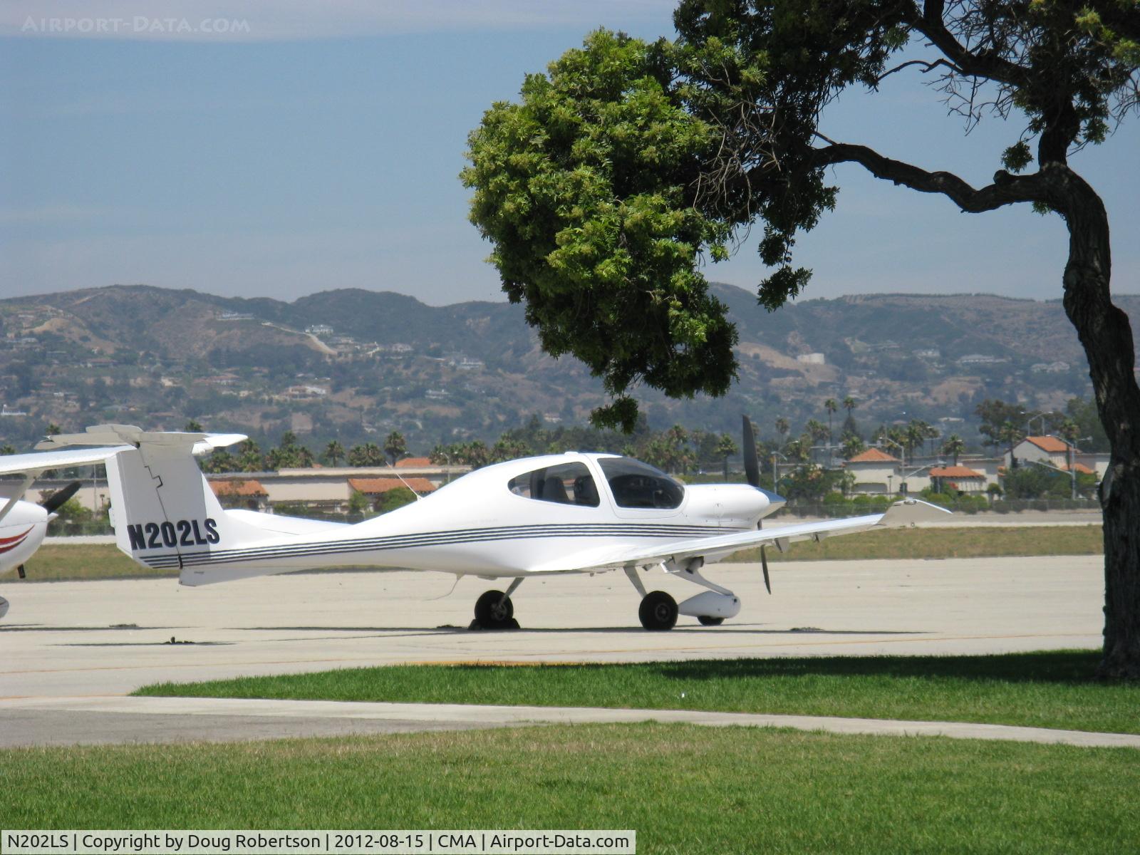 N202LS, 2004 Diamond DA-40 Diamond Star C/N 40.459, 2004 Diamond Aircraft Inds. DA40 DIAMOND STAR, Lycoming IO-360-M1A+ 180 Hp