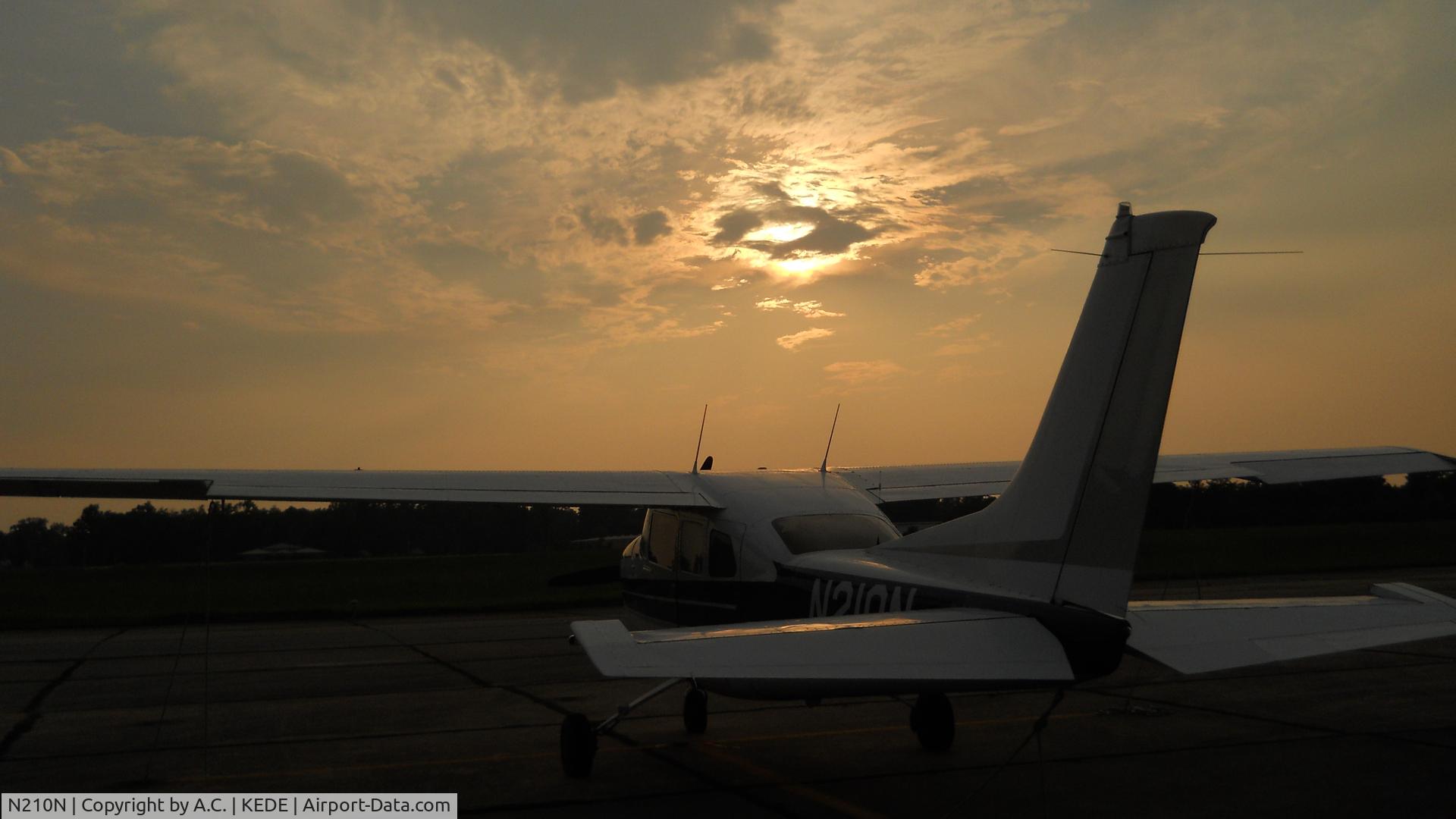 N210N, 1969 Cessna 210J Centurion C/N 21059102, Irresistible shot.