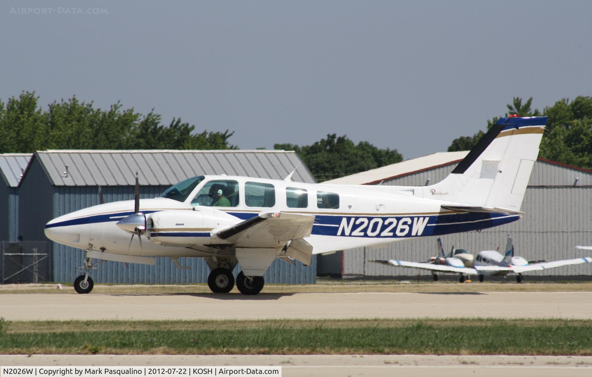 N2026W, 1978 Beech 58 Baron C/N TH-976, Beech 58