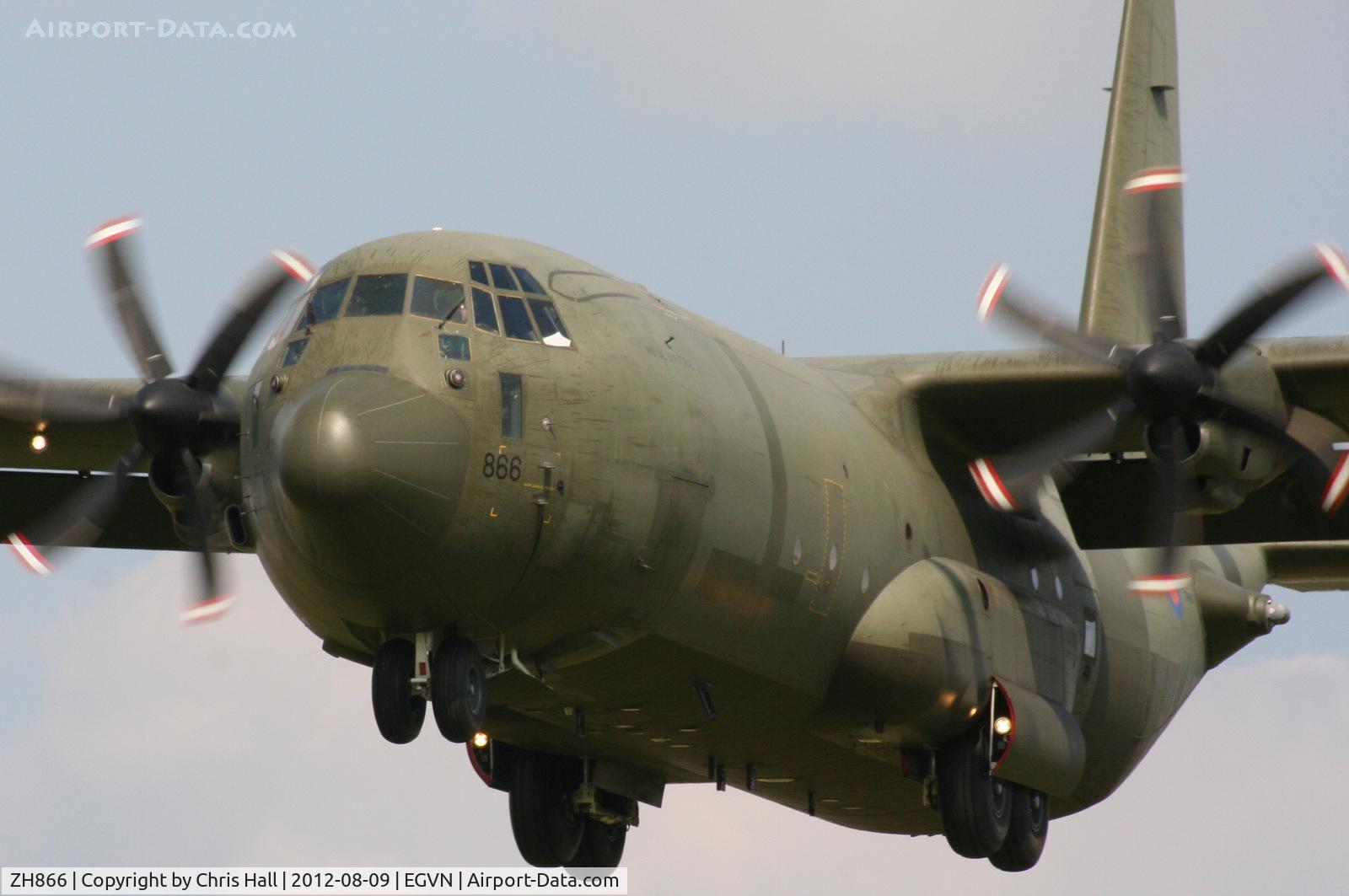 ZH866, 1996 Lockheed Martin C-130J-30 Hercules C.4 C/N 382-5414, on approach to RAF Brize Norton