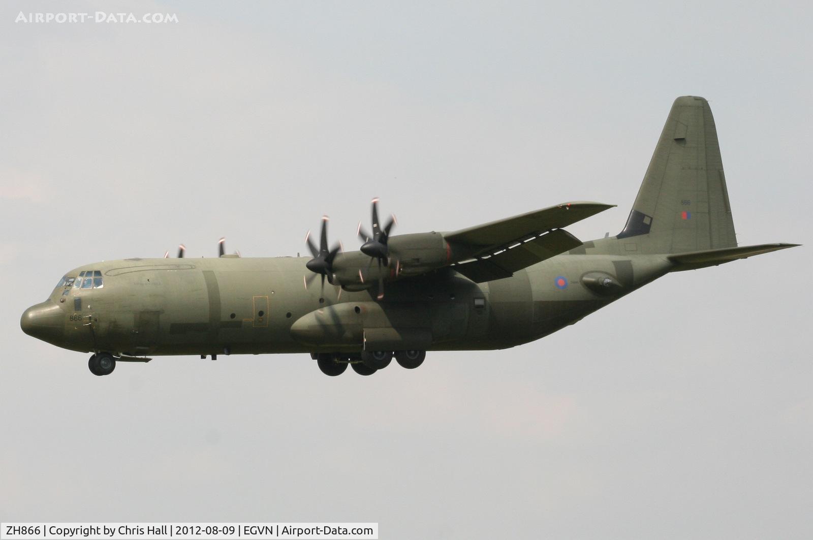 ZH866, 1996 Lockheed Martin C-130J-30 Hercules C.4 C/N 382-5414, on approach to RAF Brize Norton