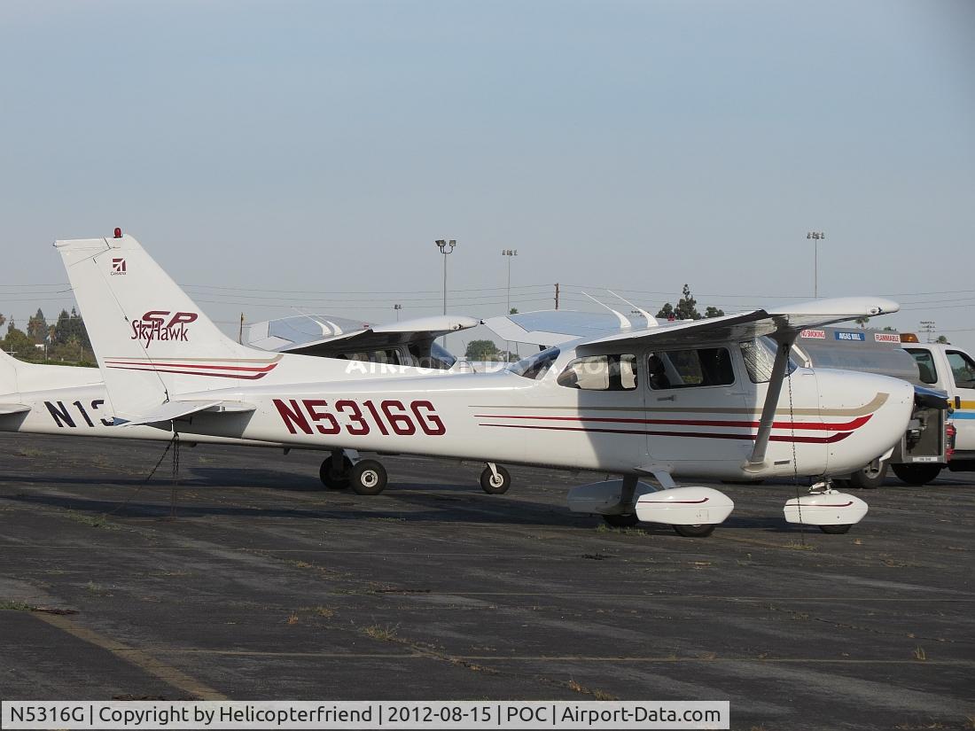 N5316G, Cessna 172S C/N 172S9294, Parked