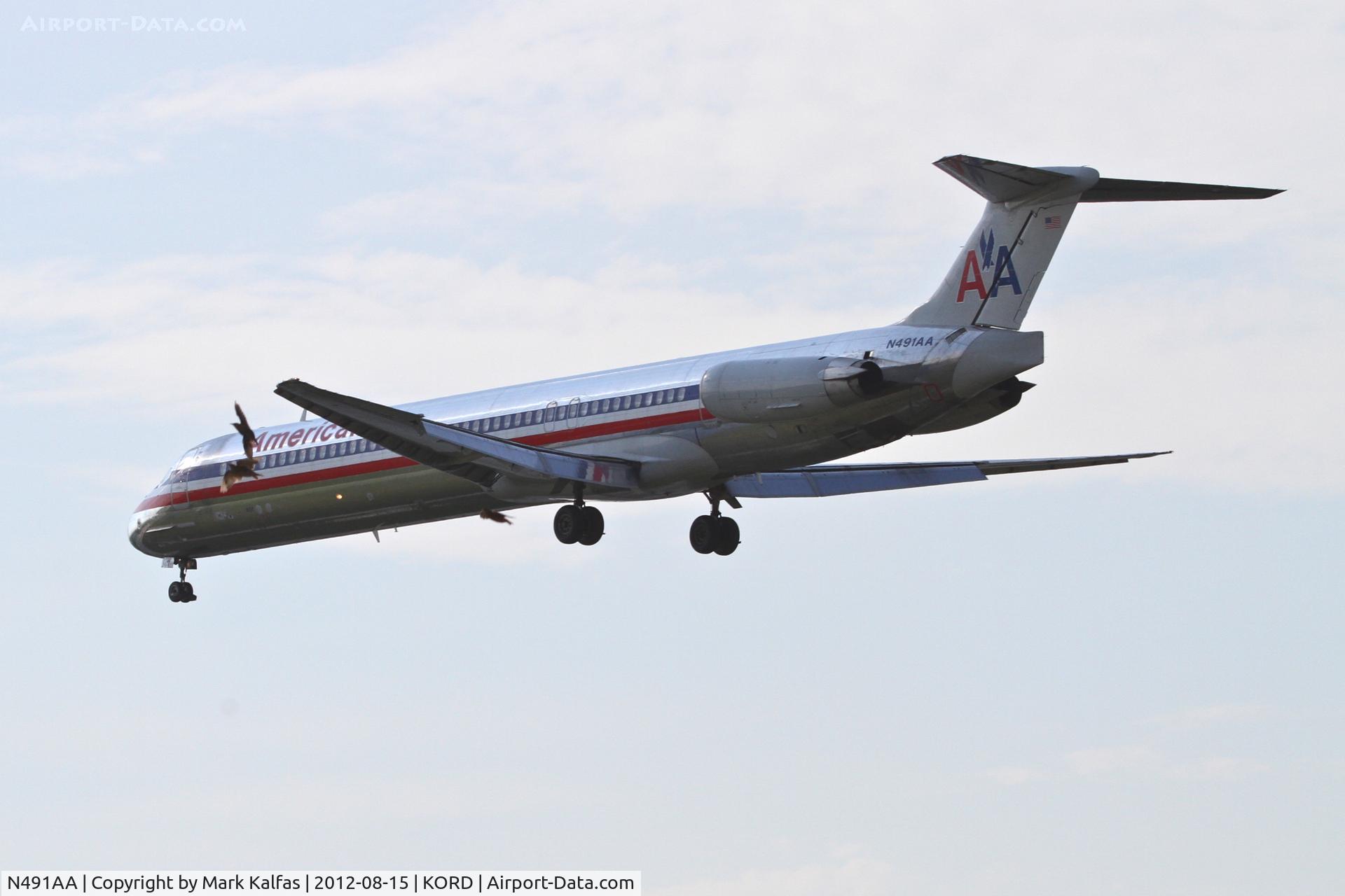 N491AA, 1989 McDonnell Douglas MD-82 (DC-9-82) C/N 49684, American Airlines Mcdonnell Douglas DC-9-82, AAL2352 arriving from KDFW, RWY 28 approach KORD.