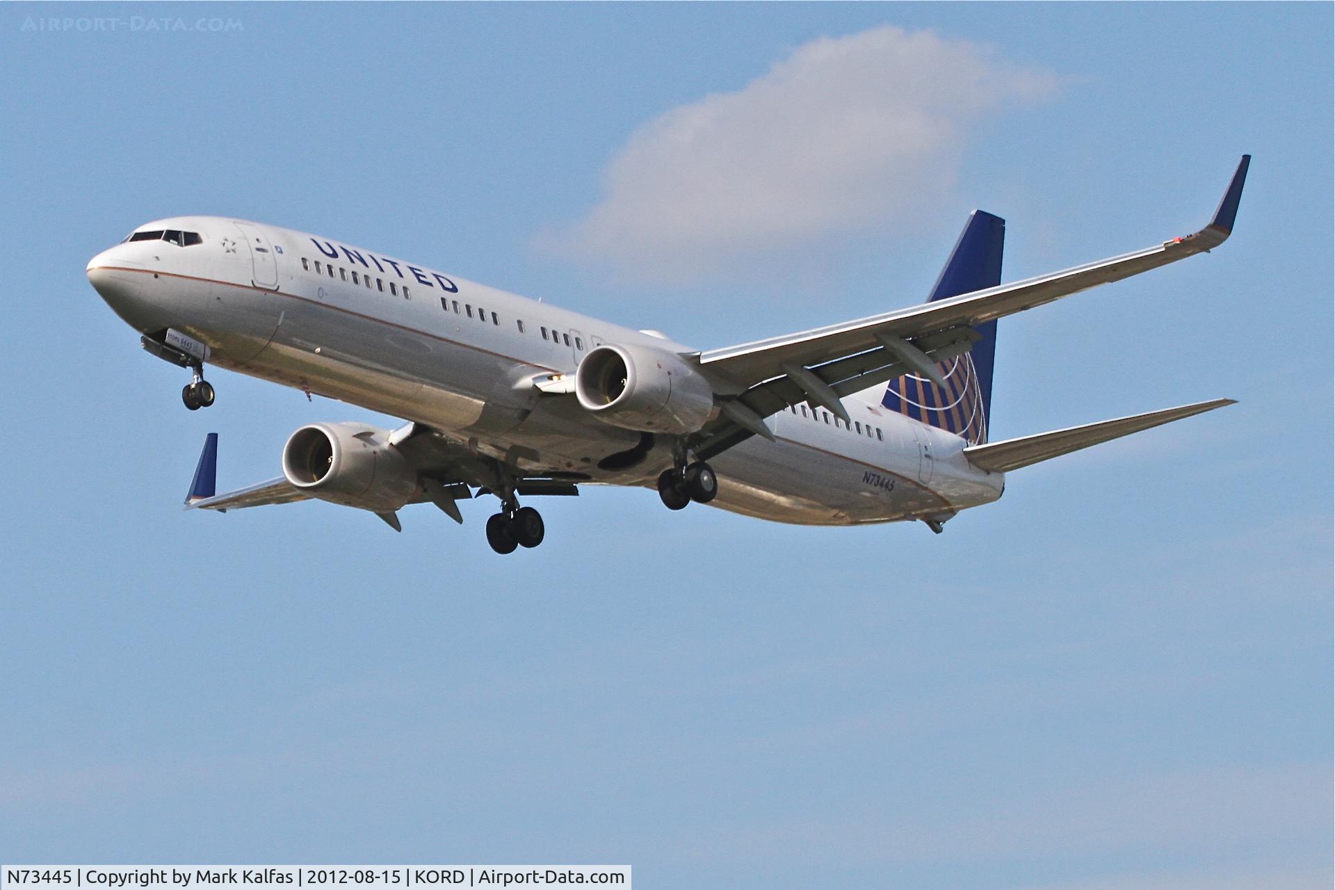 N73445, 2011 Boeing 737-924/ER C/N 40000, United Boeing 737-924ER, UAL1501 arriving from Houston Bush/KIAH, RWY 28 approach KORD.