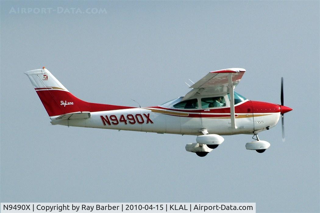 N9490X, 1985 Cessna 182R Skylane C/N 18268538, Cessna 182R Skylane [182-68538] Lakeland-Linder~N 15/04/2010. About to land.