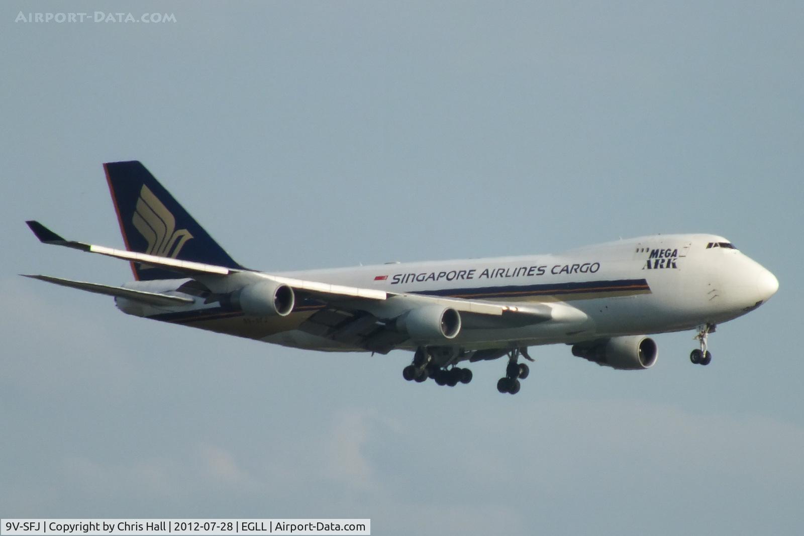 9V-SFJ, 2001 Boeing 747-412F/SCD C/N 26559, Singapore Airlines Cargo
