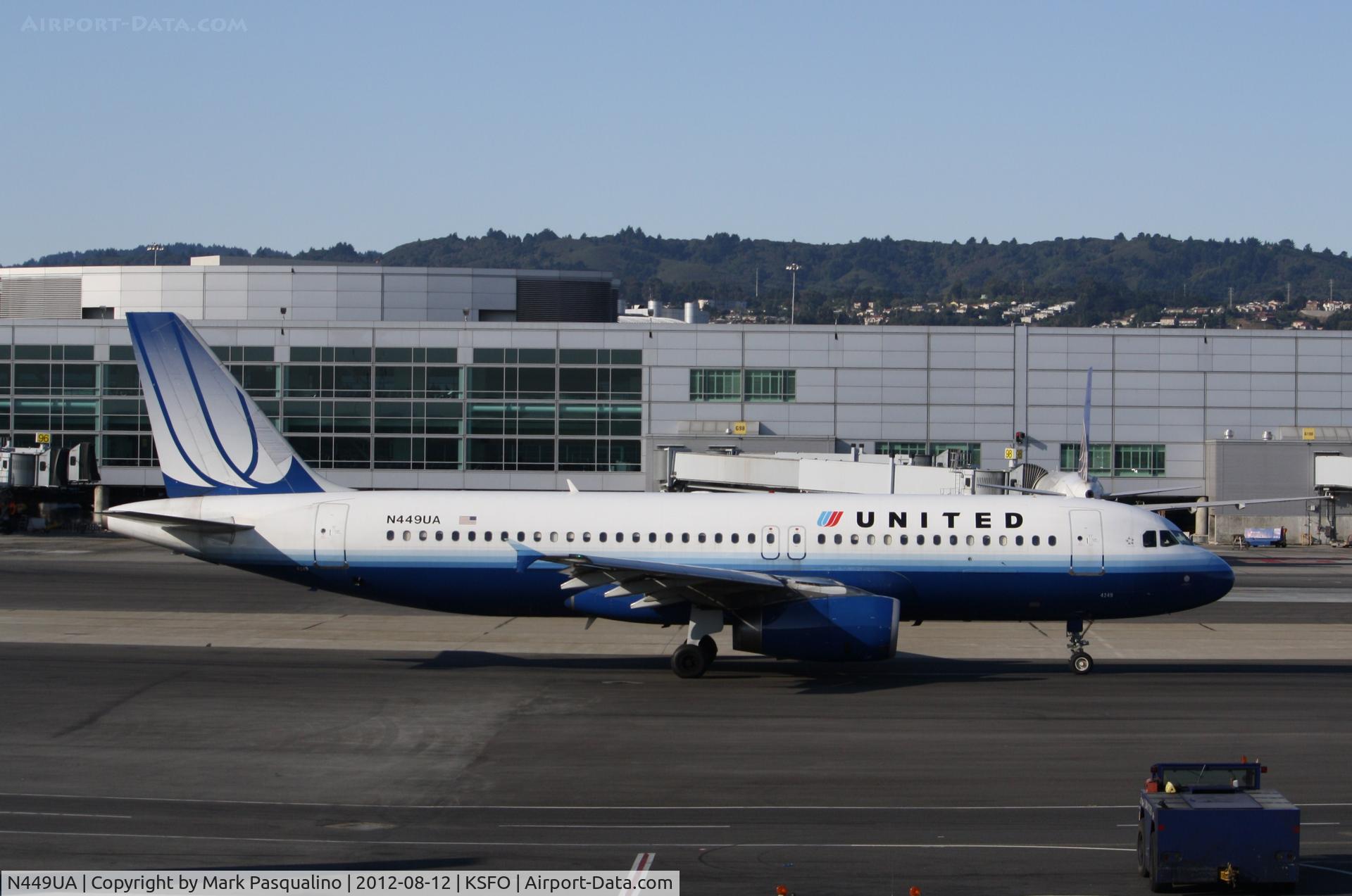 N449UA, 1998 Airbus A320-232 C/N 851, Airbus A320