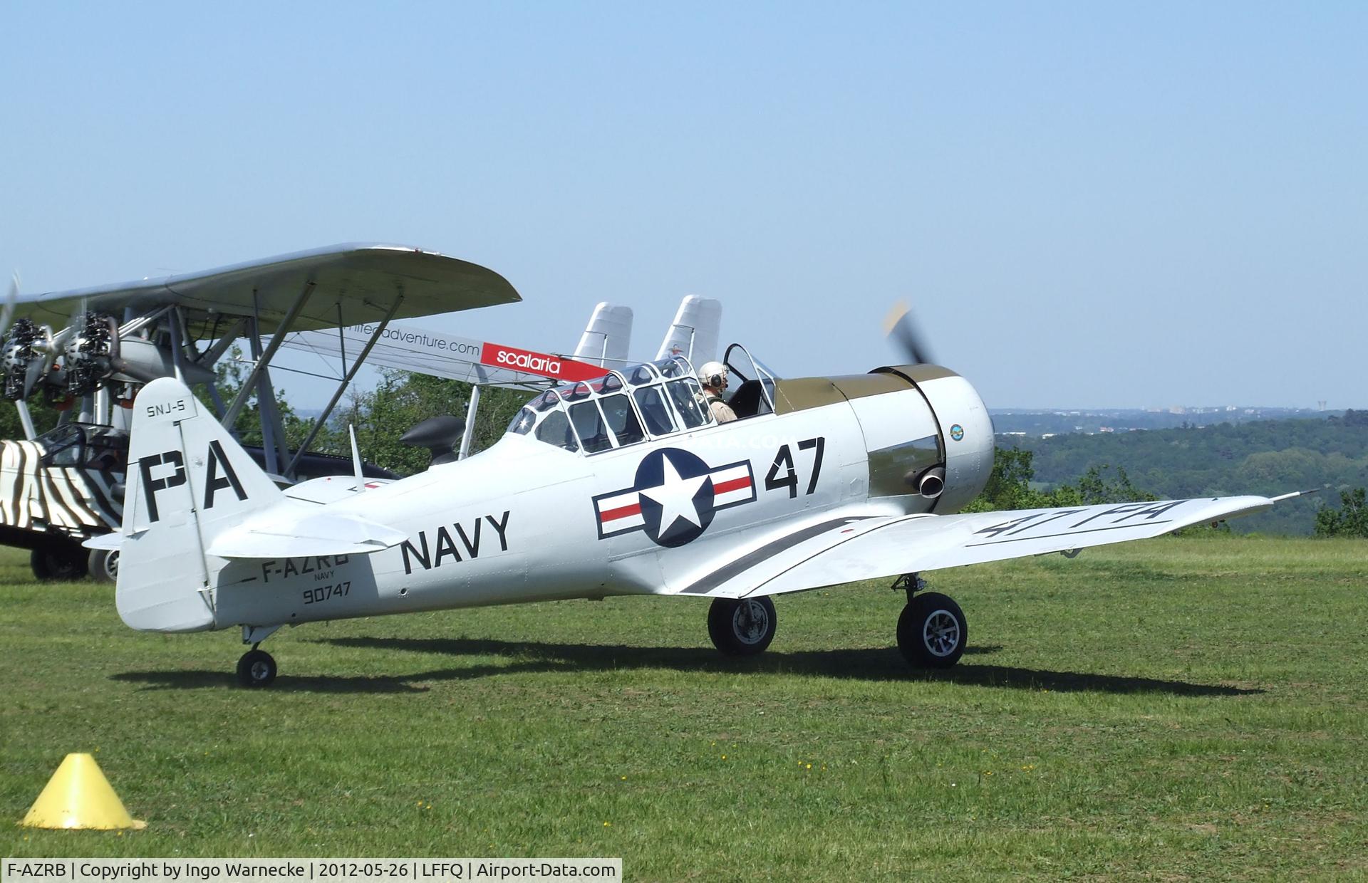 F-AZRB, North American SNJ-5 Texan Texan C/N 88-17955, North American SNJ-5 Texan at the Meeting Aerien 2012, La-Ferte-Alais