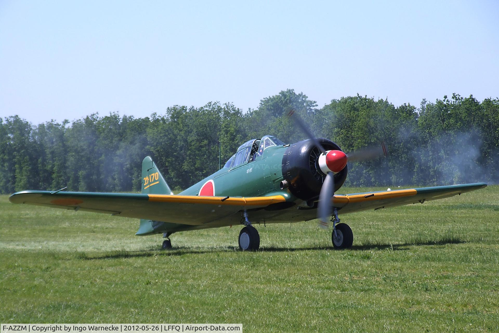 F-AZZM, 2000 North American AT-6B Texan C/N SA-32, North American AT-6B Texan (converted to A6M Zero-look-alike) at the Meeting Aerien 2012, La-Ferte-Alais