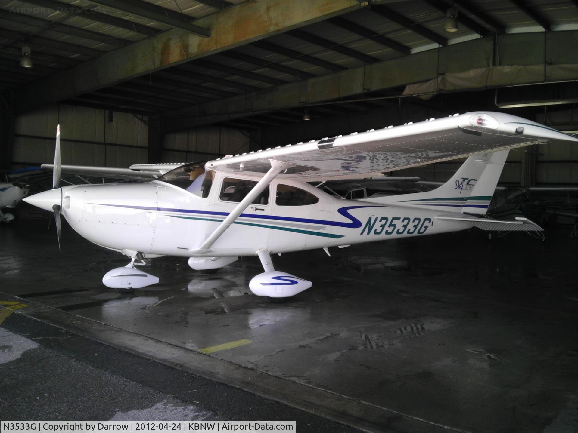 N3533G, 2001 Cessna T182T Turbo Skylane C/N T18208026, After a bath @ KBNW 04/24/2012