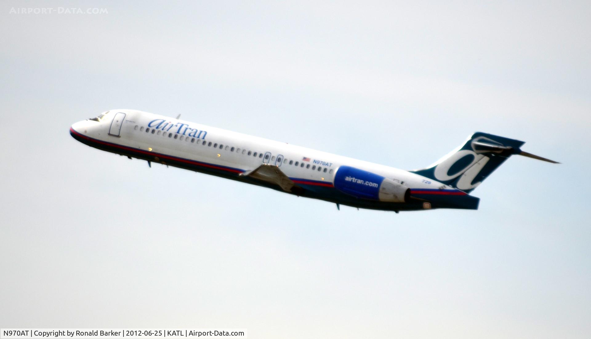 N970AT, 2001 Boeing 717-200 C/N 55031, Takeoff ATL