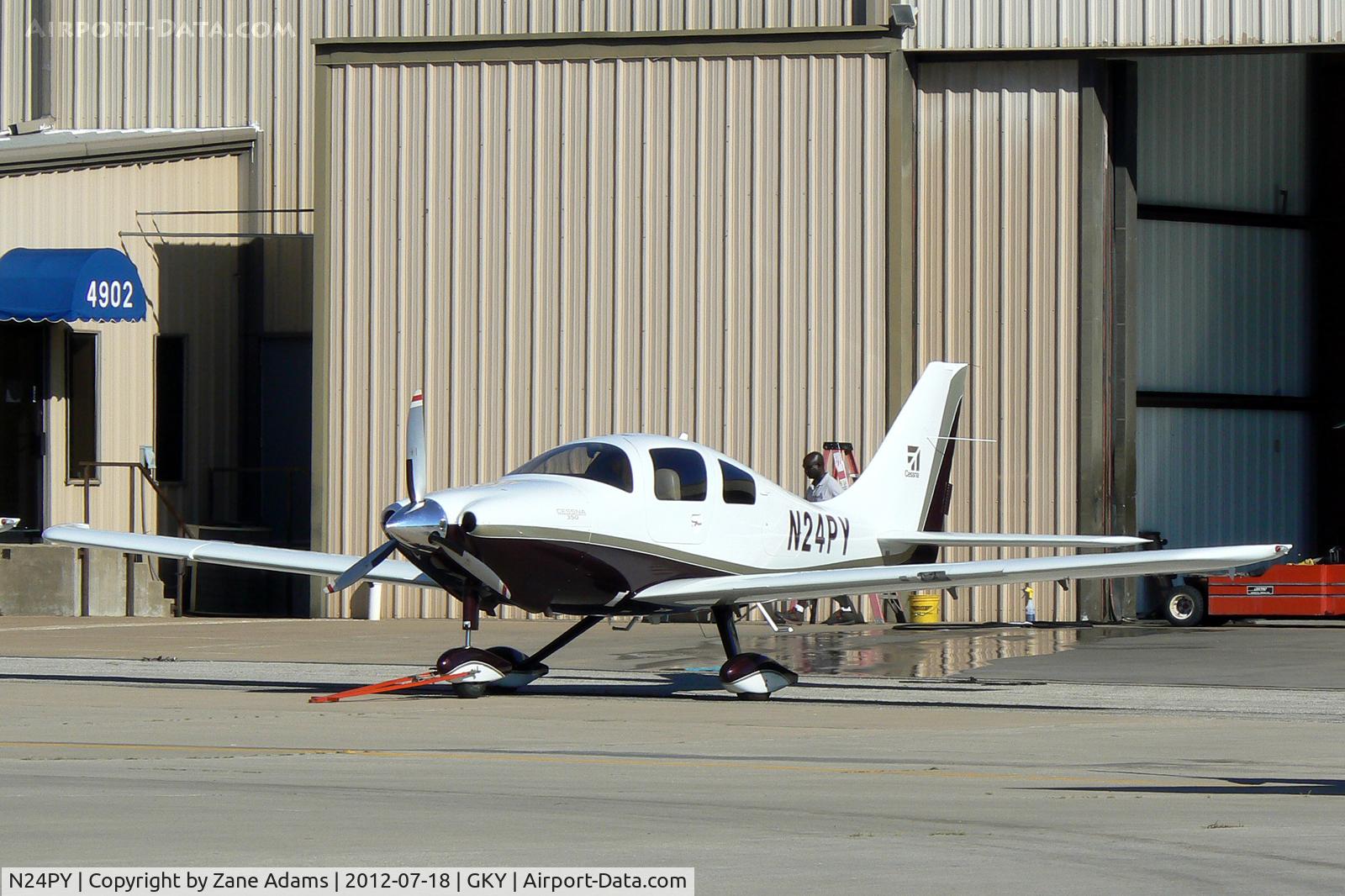 N24PY, 2007 Columbia Aircraft Mfg LC42-550FG C/N 42568, At Arlington Municpal