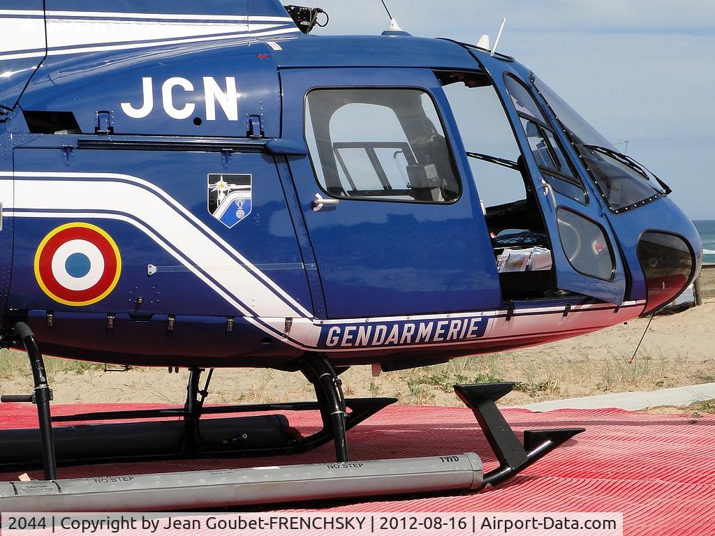2044, Aérospatiale AS-350BA Ecureuil C/N 2044, DZ GRAND CROHOT CAP FERRET / FRANCE