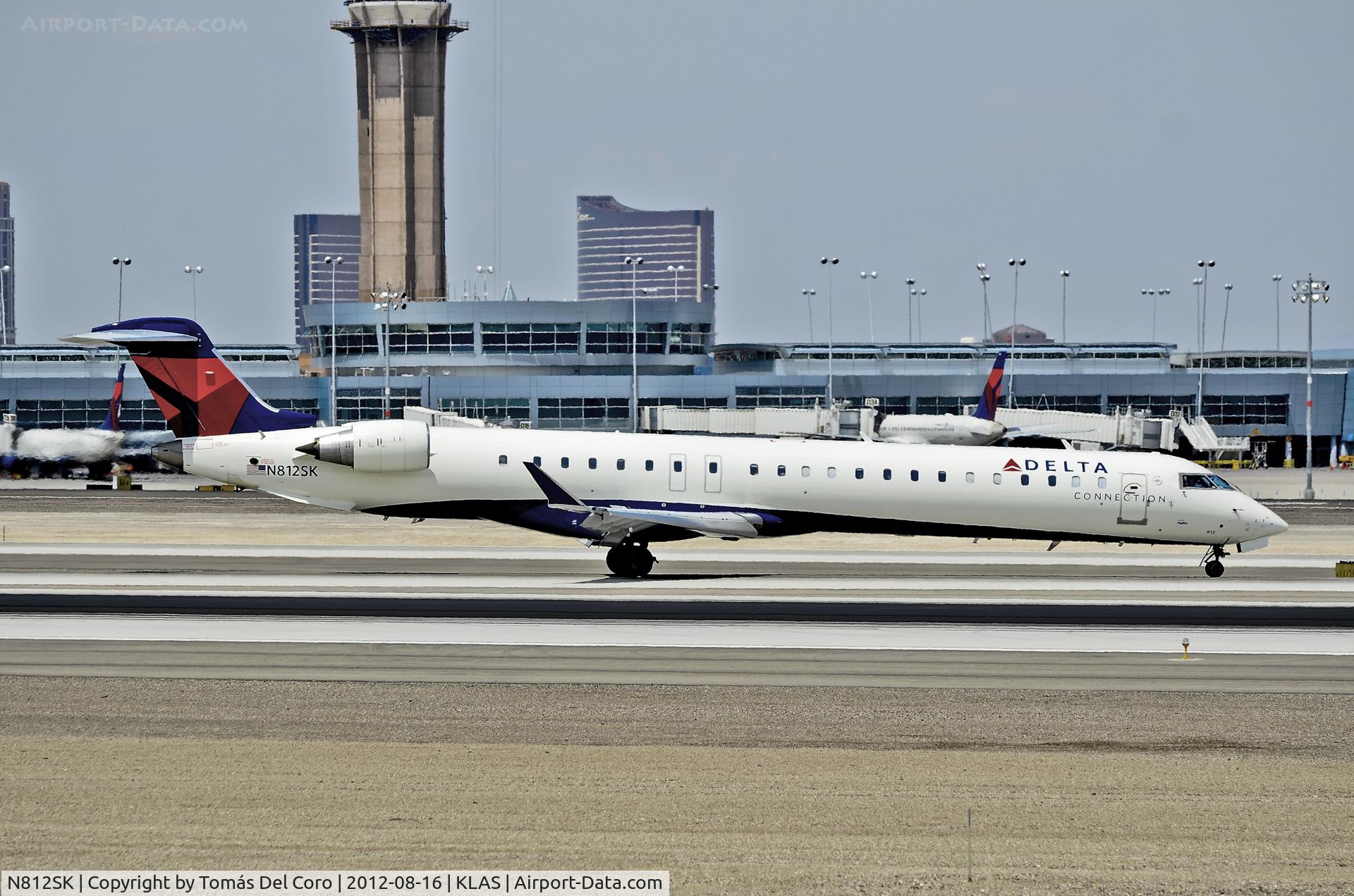 N812SK, 2006 Bombardier CRJ-900ER (CL-600-2D24) C/N 15098, N812SK Delta Connection 2006 Bombardier CL600-2D24 C/N 15098

Las Vegas - McCarran International (LAS / KLAS)
USA - Nevada, August 16, 2012
Photo: Tomás Del Coro