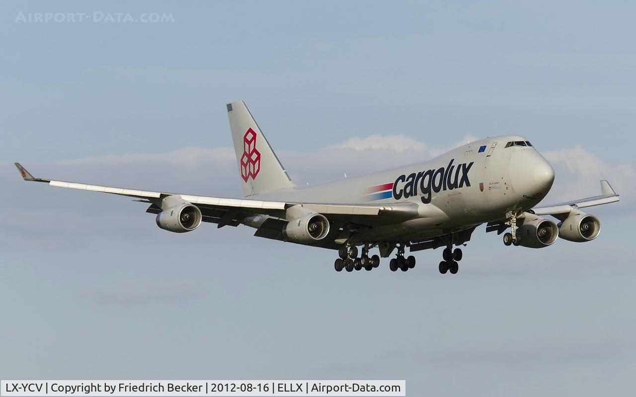 LX-YCV, 2008 Boeing 747-4R7F/SCD C/N 35805/1407, on final RW24