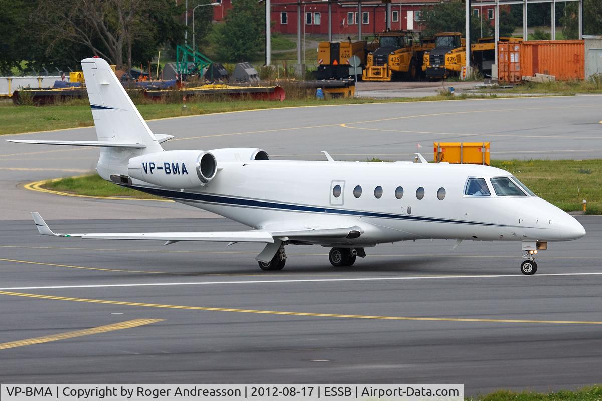 VP-BMA, 2007 Israel Aircraft Industries Gulfstream G150 C/N 228, Departing from runway 12