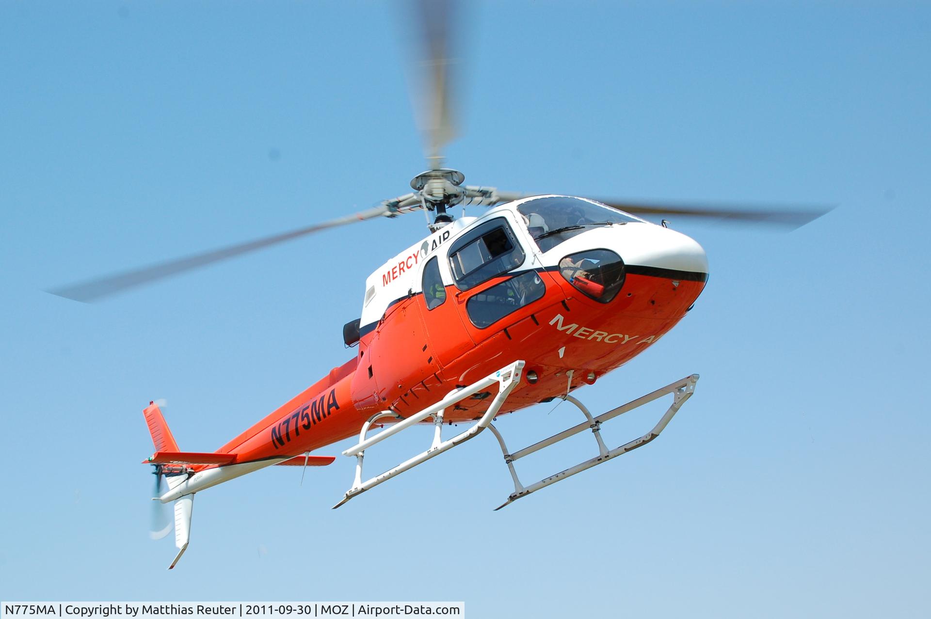 N775MA, 1984 Eurocopter AS-350BA Ecureuil C/N 1802, Mercy Air South Africa's Squirrel bringing aid to remote areas in Mozambique.