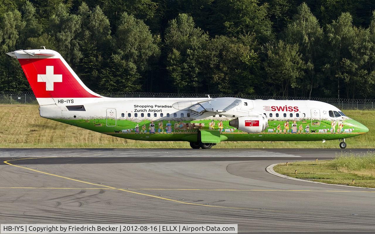HB-IYS, 2001 British Aerospace Avro 146-RJ100 C/N E3381, line up for departure