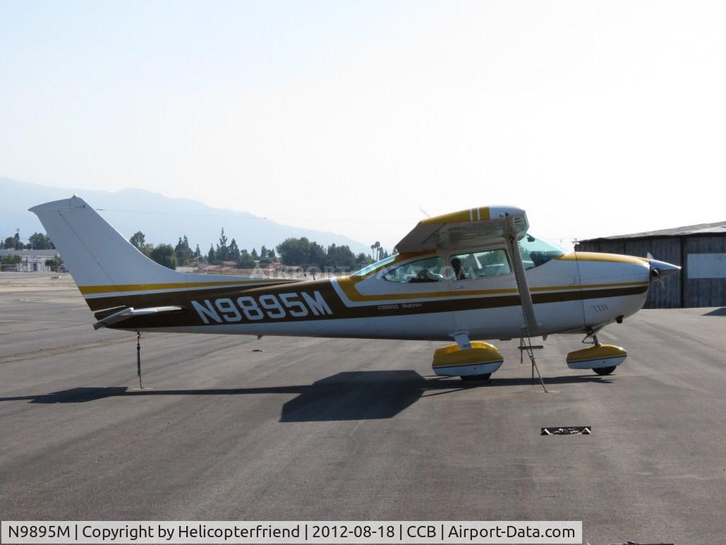 N9895M, 1976 Cessna 182P Skylane C/N 18264792, Parked in transient parking