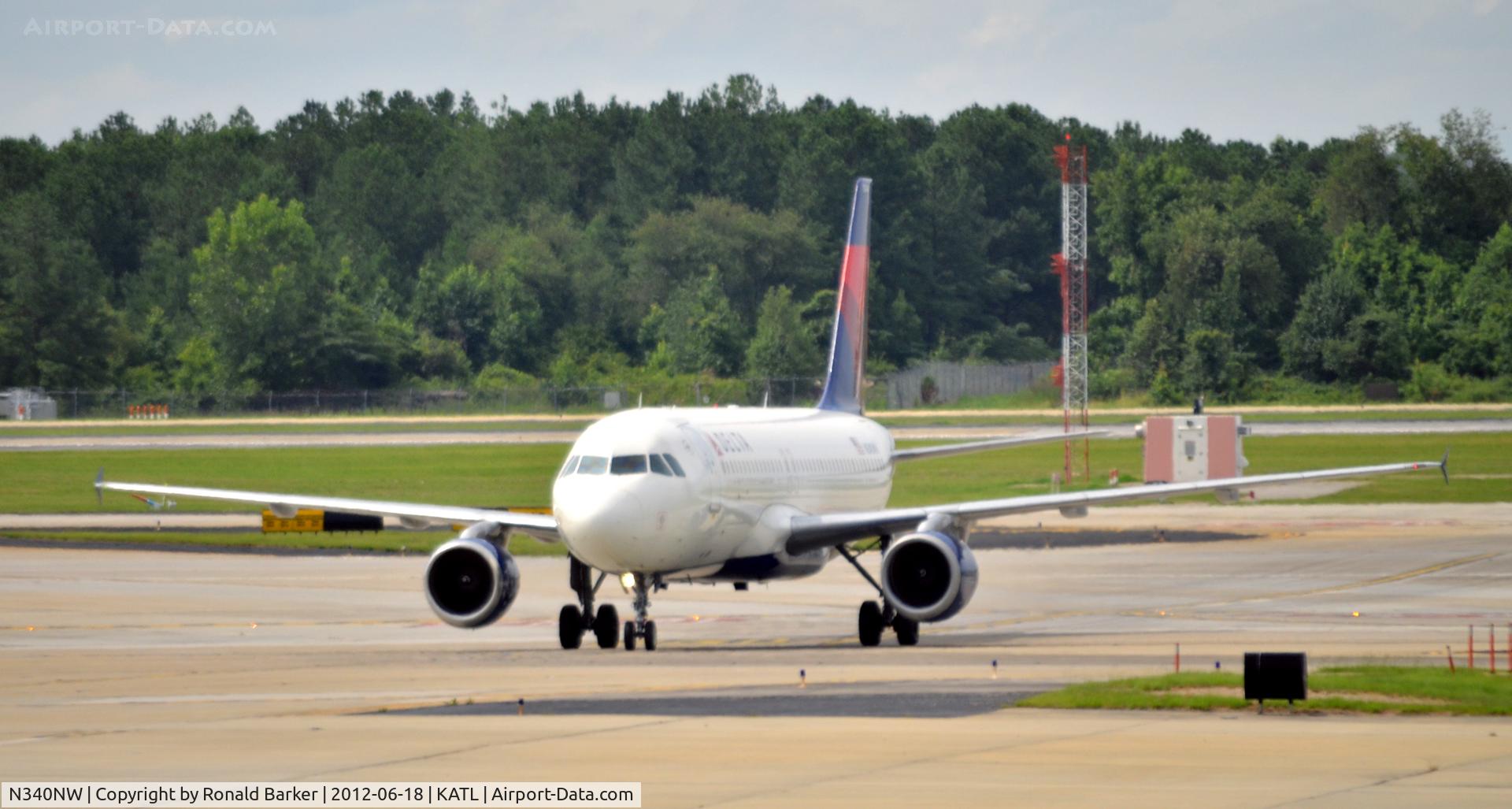 N340NW, 1992 Airbus A320-212 C/N 372, Taxi ATL