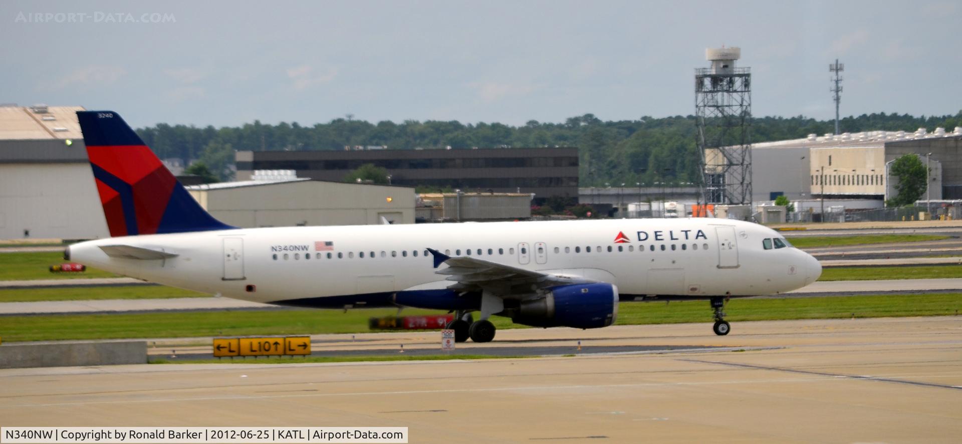 N340NW, 1992 Airbus A320-212 C/N 372, Taxi ATL