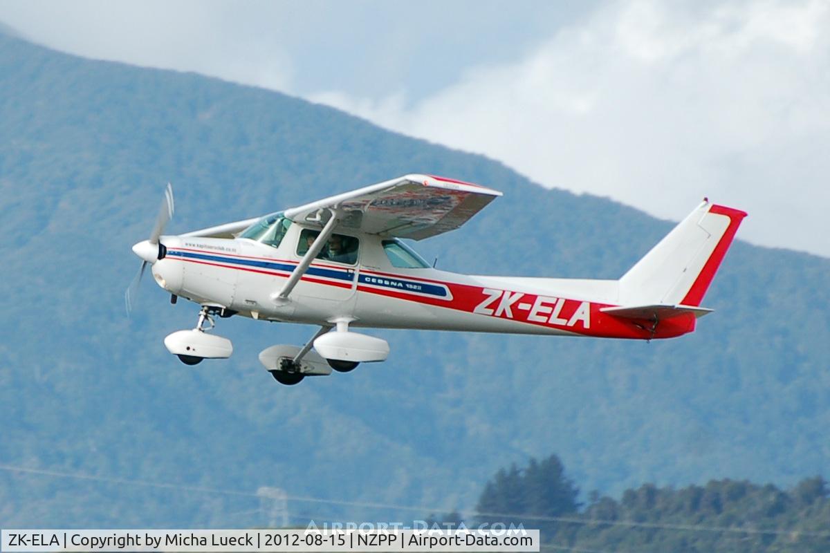 ZK-ELA, Cessna 152 C/N 15281204, At Paraparaumu