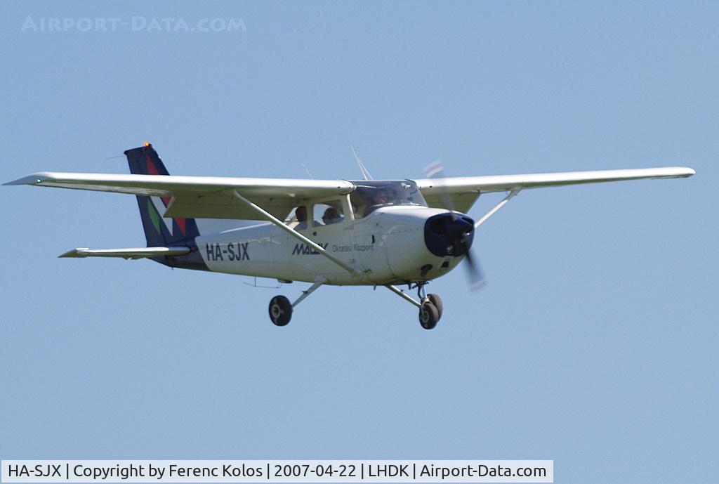 HA-SJX, 1978 Cessna 172N C/N 17270653, Dunakeszi