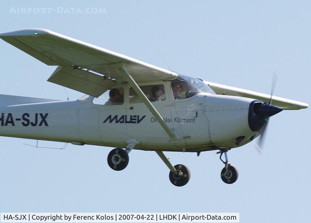 HA-SJX, 1978 Cessna 172N C/N 17270653, Dunakeszi