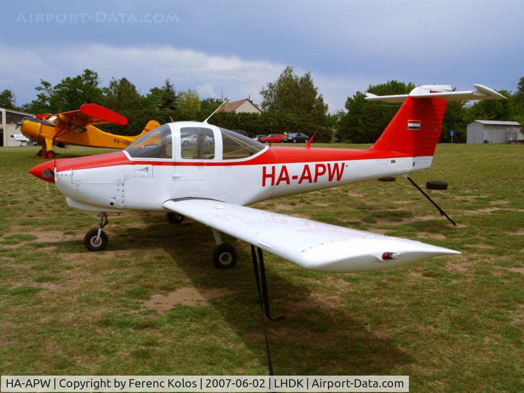 HA-APW, 1979 Piper PA-38-112 Tomahawk Tomahawk C/N 38-79A0512, Dunakeszi