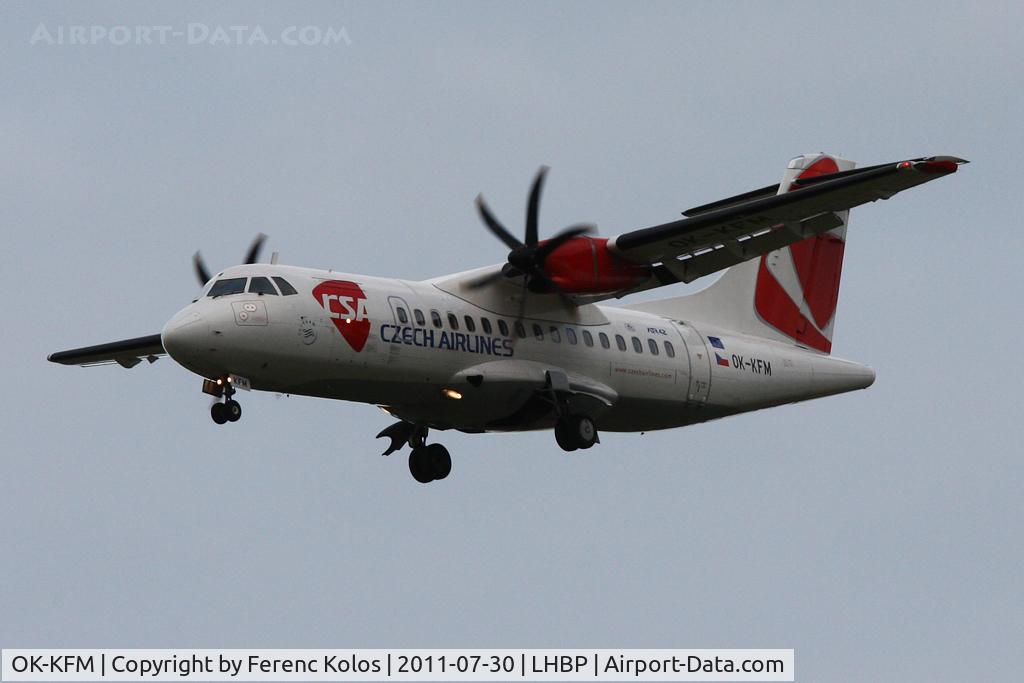 OK-KFM, 2005 ATR 42-500 C/N 635, Ferihegy
