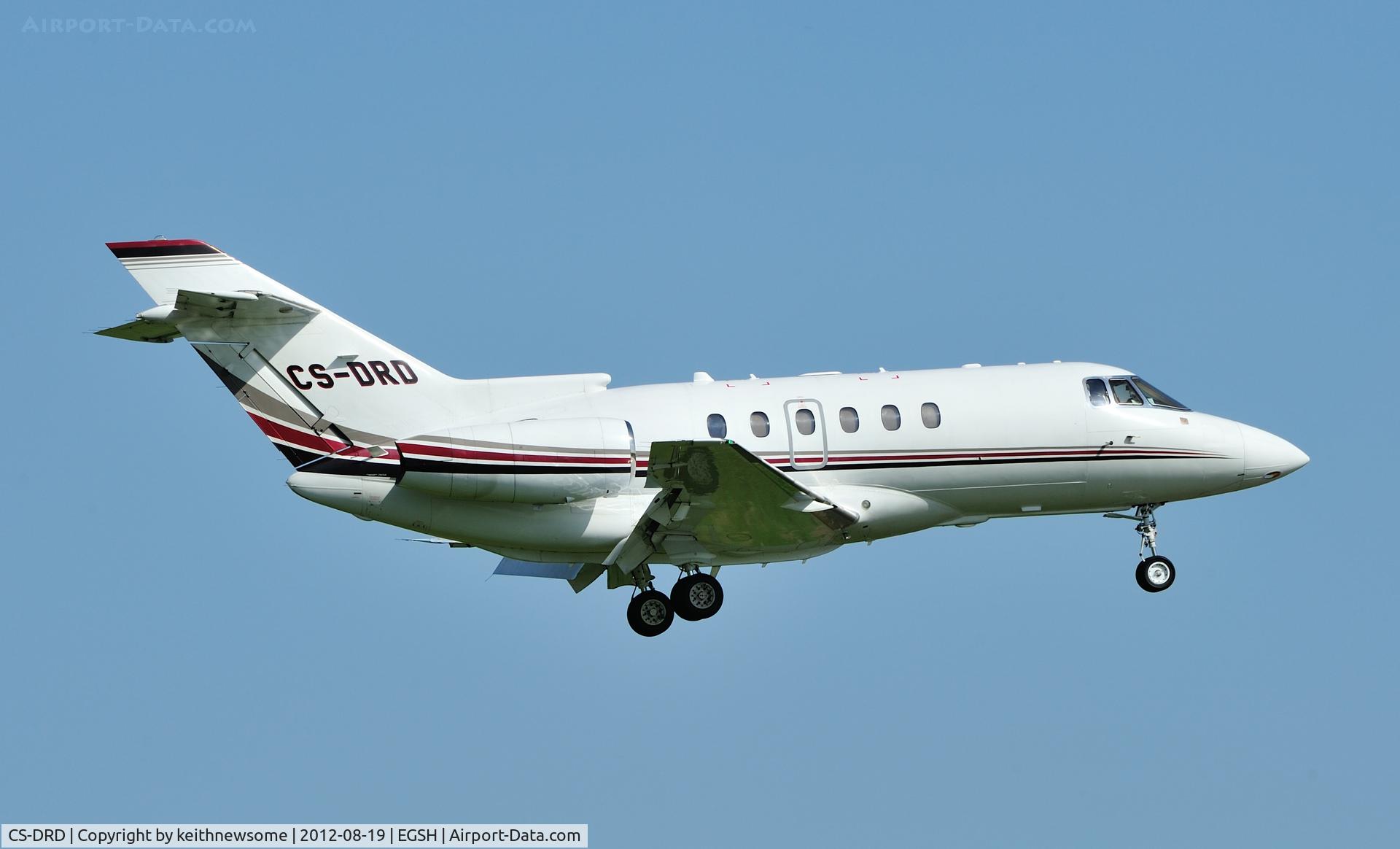 CS-DRD, 2005 Raytheon Hawker 800XP C/N 258721, Landing onto 09 on a bright sunny morning.