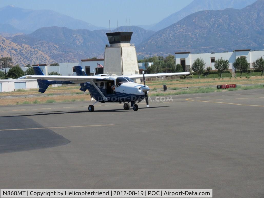 N868MT, 1973 Cessna 337G Super Skymaster C/N 33701561, Taxiing into transient parking