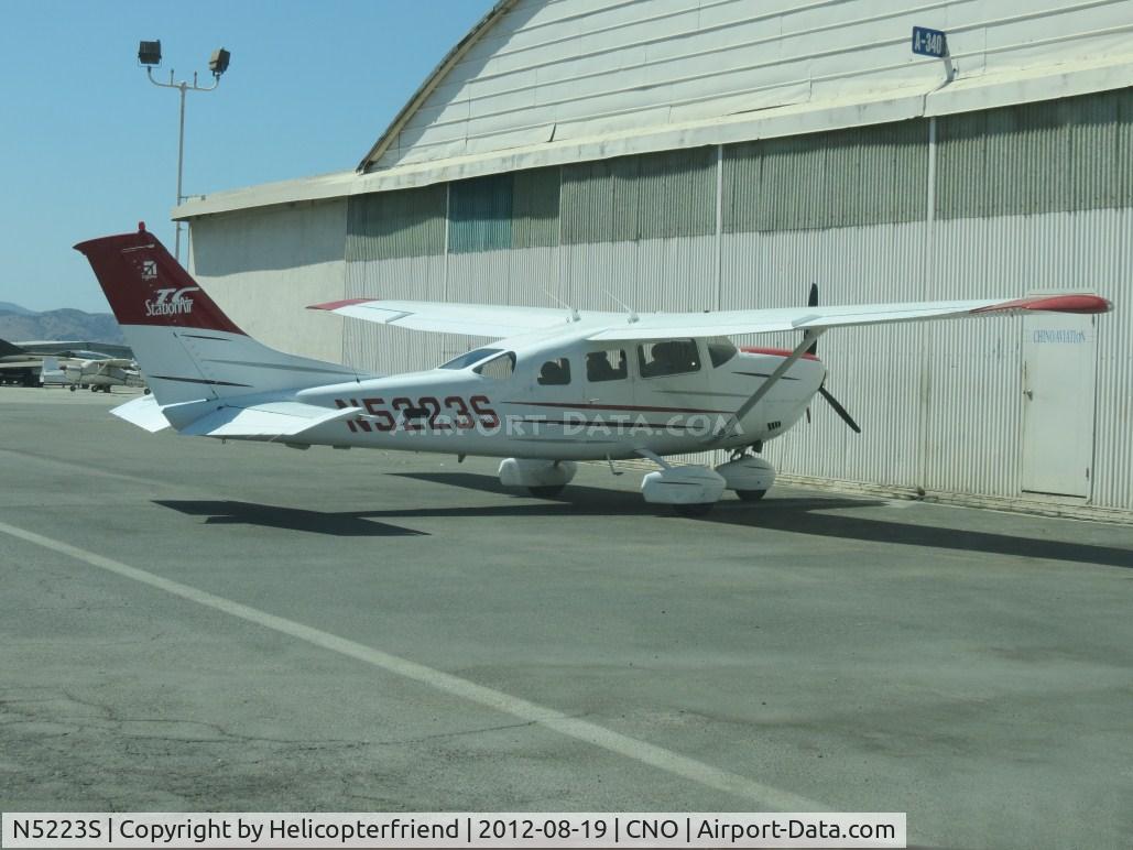 N5223S, 2003 Cessna T206H Turbo Stationair C/N T20608384, Parked at a hanger