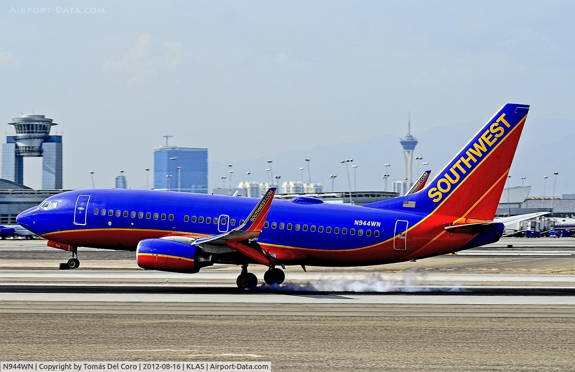 N944WN, 2010 Boeing 737-7H4 C/N 36659, N944WN Southwest Airlines Boeing 737-7H4 C/N 36659

Las Vegas - McCarran International (LAS / KLAS)
USA - Nevada, August 16, 2012
Photo: Tomás Del Coro
